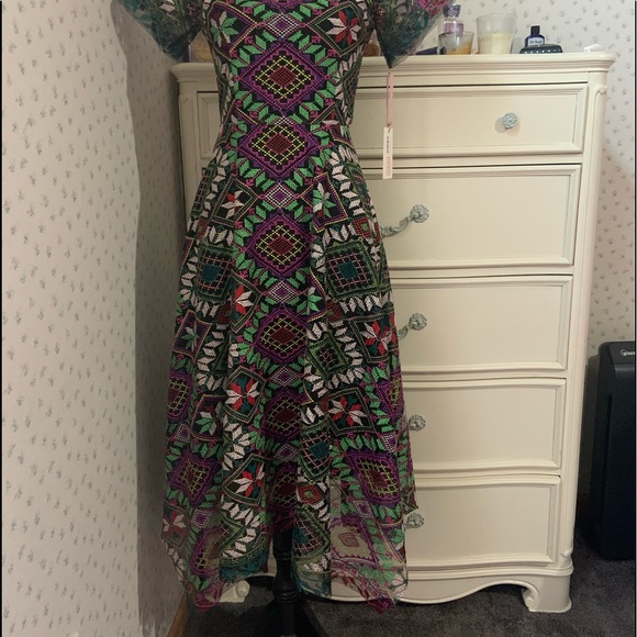 Alex Marie Multicolor Geometric Midi Dress - Picture 4 of 11